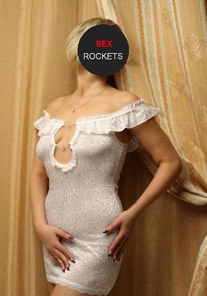 Оля — эротические фото