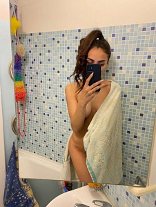 Аня 20 лет — фото и список услуг